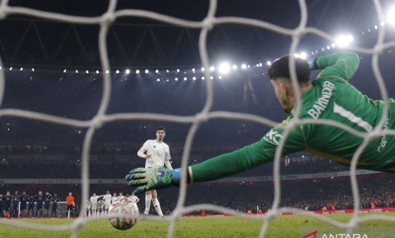 Aturan lengkap tentang penalti di area sepak bola menurut IFAB