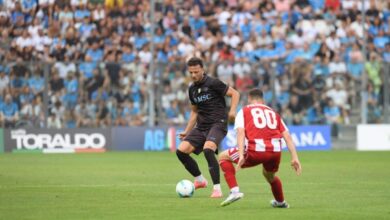 regu klub Napoli tutup pramusim dengan kemenangan 2-1 menghadapi Olympiakos