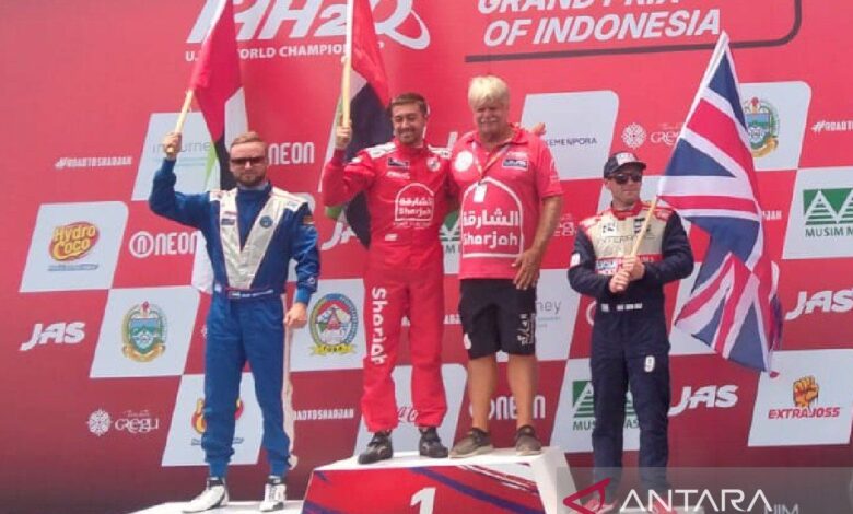 Pembalap Sharjah Tim Rusty Wyatt juara F1 Powerboat 2025 pada Toba