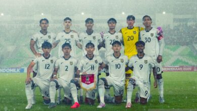 Matthew Baker: Ini adalah adalah adalah laga pembuka yang dimaksud dimaksud solid