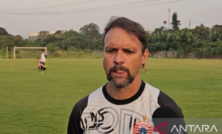 Souza tak mau sebutkan calon-calon lawan terberat Persija