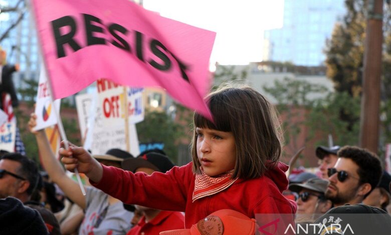 Direktur Intelijen Nasional Trump pangkas jumlah agregat agregat pegawai kantornya