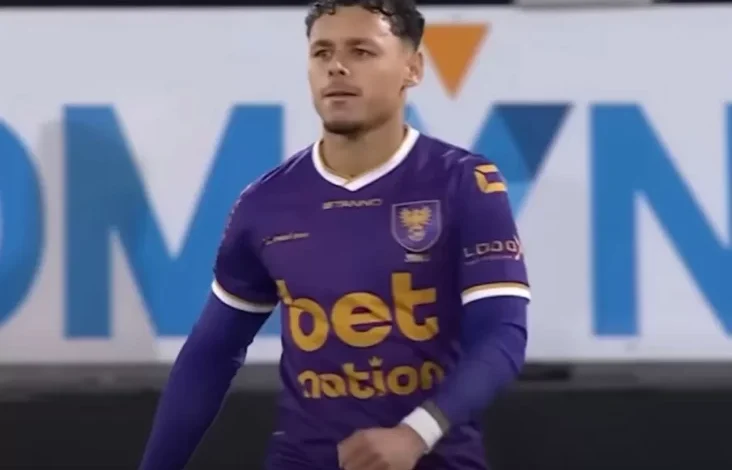 Dean James Cetak Assist Indah pada waktu Go Ahead Eagles Dikalahkan PSV Eindhoven