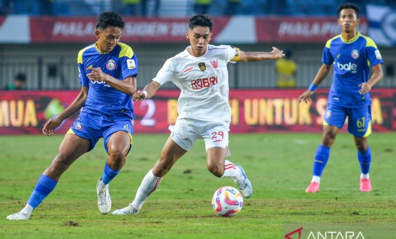 Arema hadapi tiga regu penawaran sekaligus pada bulan Agustus