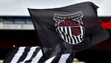 Grimsby Town didenda pasca memainkan pemain tak terdaftar lawan MU