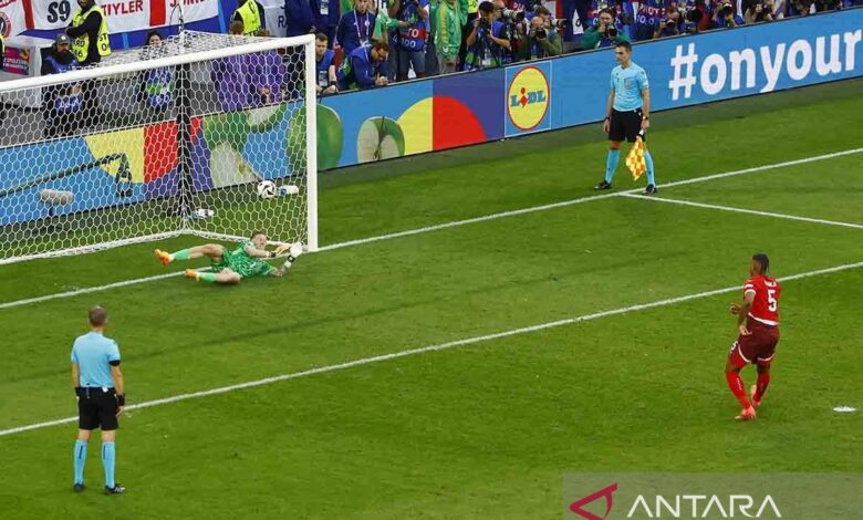 Akanji dipinjamkan Manchester City ke Inter