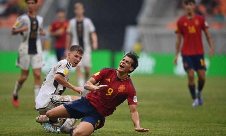 Alami krisis penyerang, Chelsea panggil kembali Marc Guiu