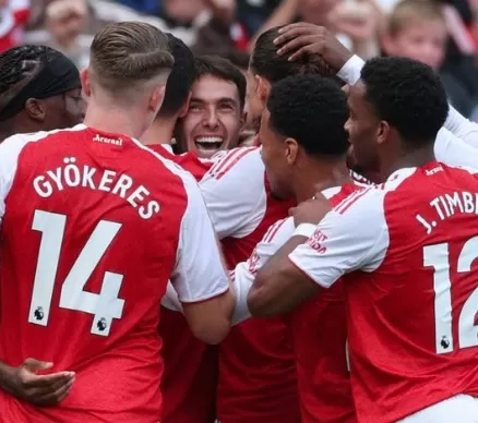 Arsenal Gusur Liverpool di Puncak Klasemen usai Hancurkan Nottingham Forest