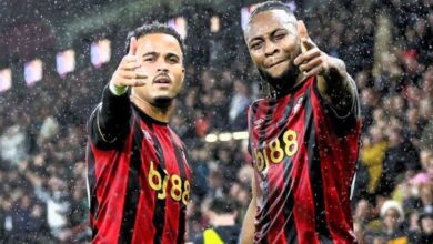 Bournemouth naik ke peringkat dua usai menang dramatis 3-1 berhadapan dengan Klub sepak bola Klub sepak bola Fulham