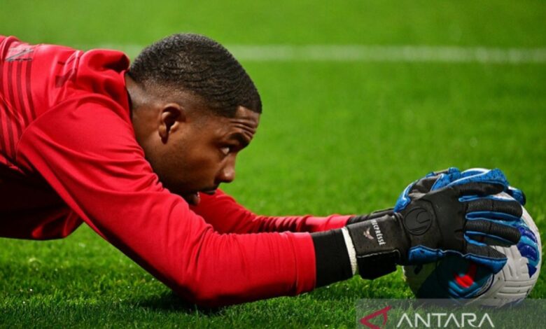 Kiper AC Milan Maignan diragukan dapat tampil hingga akhir September