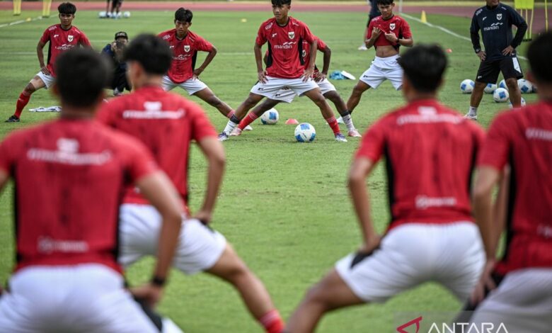 Erick Thohir lepas Timnas U-17 Indonesi ke Piala Planet U-17 2025