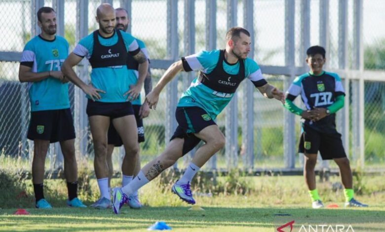 Eduardo Perez tak risau Mihailo Perovic belum tampil tajam