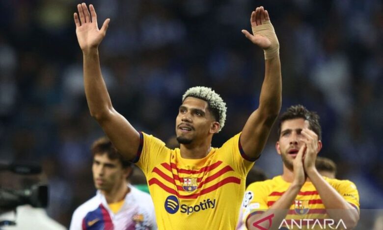 Ronald Araujo dipastikan absen lawan Atletico dikarenakan hambatan pribadi