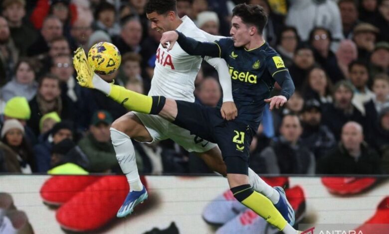 Crystal Palace setuju boyong Brennan Johnson